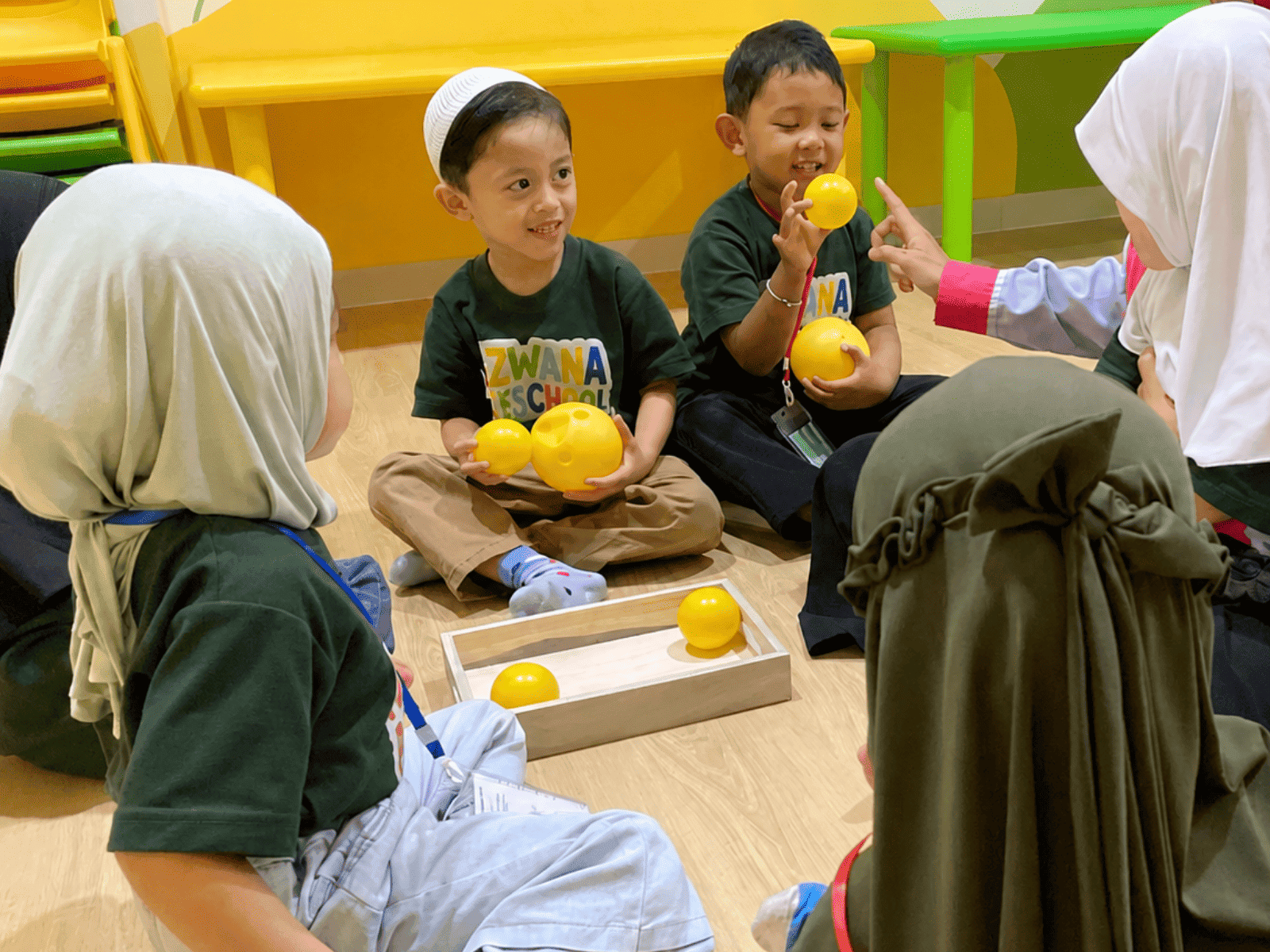 Suasana kelas Explore Class A Azwana Preschool